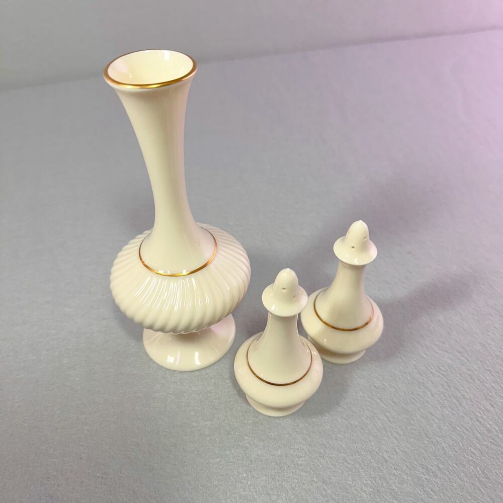 Lenox USA Regency Salt & Pepper Shakers & Coordinating Bud Vase with 24k Trim - Picture 2 of 8